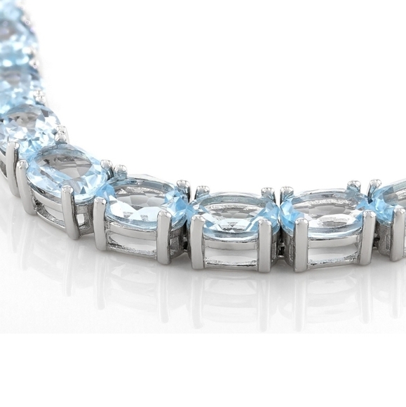 JTV Blue topaz 8 inches bracelet. - Picture 2 of 6